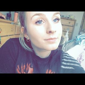 Meet your Posher, Lex